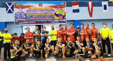 Photo of Meriahkan HUT TNI Ke 76, Lanal Sangatta Gelar Lomba Voli, Tujuh Instansi Berlaga, Polres Juara